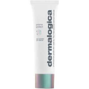 Weiße Tube mit Aufschrift "dermalogica prisma protect" auf hellem Hintergrund.